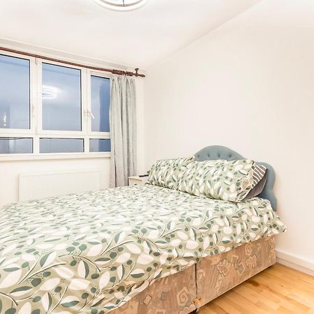 Spacious Two Bed Apartment With Glorious Views Of Prime London Exterior foto